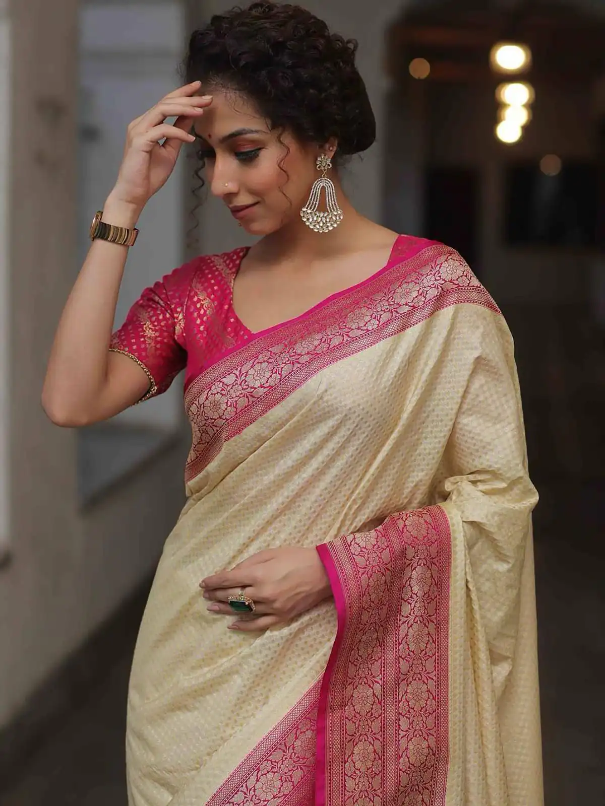 Cream Soft Lichi Silk Jacquard Rich Pallu Saree - Image 4