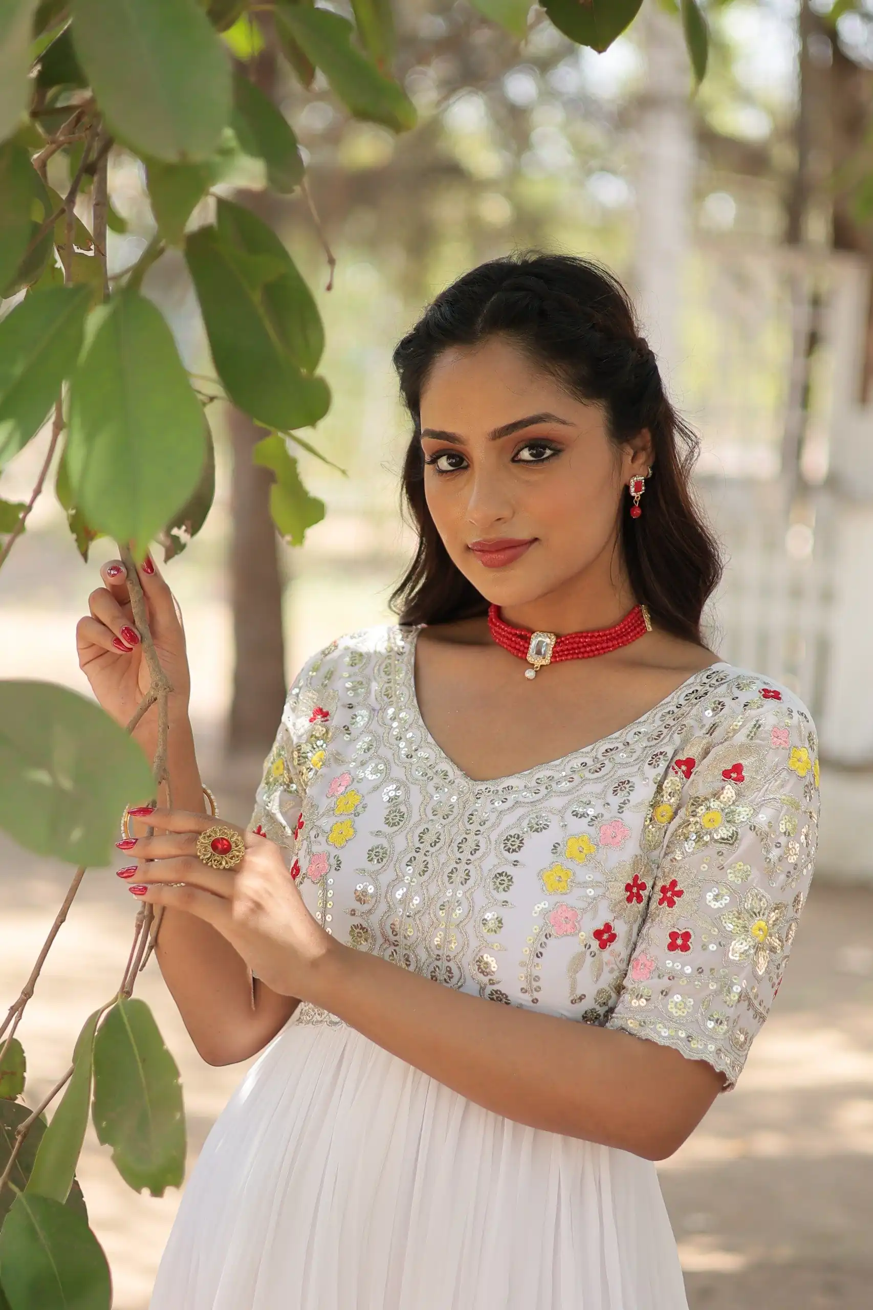 White Faux Blooming Embroidery Zari Work Gown - Image 2