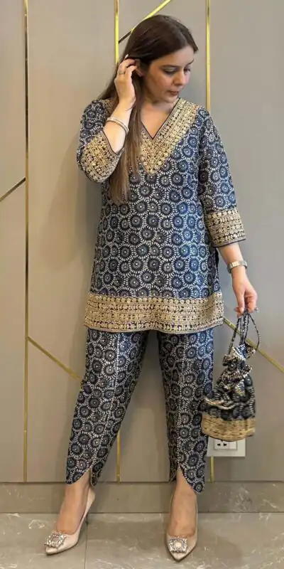Navy Blue Mul Cotton Lace Embroidery Work Salwar Suit
