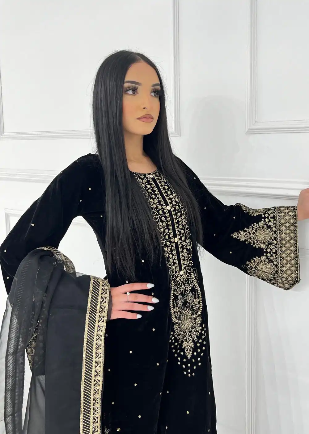 AD 222 Black Viscose Velvet Salwar Suit with Embroidery Work & Lace Work. Best Price ₹2099. Delivery 4-6 Working Days. Shop now. | Jump Suits, Salwar suit, Designer Suits, Casual Suits, Creative suits, Palazzo Suits, Party Wear Suits, Patiala Suits, Straight Suits
