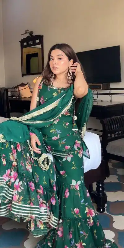 KD 1562 Green Faux Georgette Salwar Suit Perfect for Wedding, Party, Ethnic Day, Traditional Day, Family Gatherings – . Exclusive Offer ₹2099. Deliver | Jump Suits, Salwar suit, Designer Suits, Casual Suits, Creative suits, Palazzo Suits, Party Wear Suits, Patiala Suits, Straight Suits