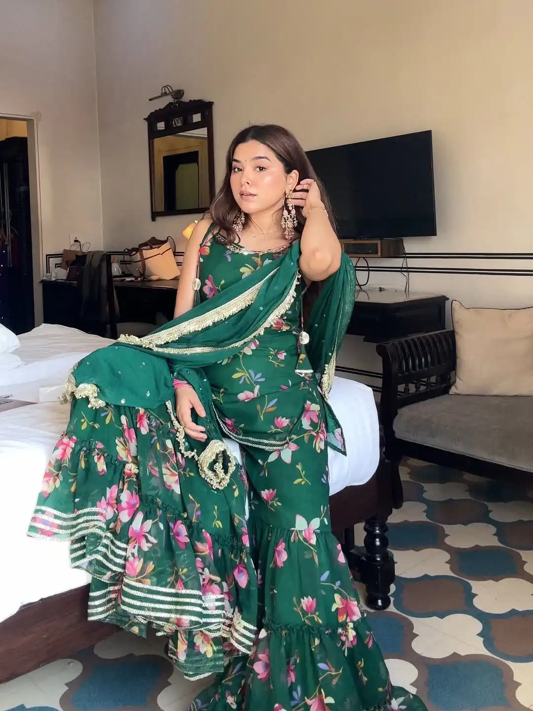 KD 1562 Green Faux Georgette Salwar Suit Perfect for Wedding, Party, Ethnic Day, Traditional Day, Family Gatherings – . Exclusive Offer ₹2099. Deliver | Jump Suits, Salwar suit, Designer Suits, Casual Suits, Creative suits, Palazzo Suits, Party Wear Suits, Patiala Suits, Straight Suits