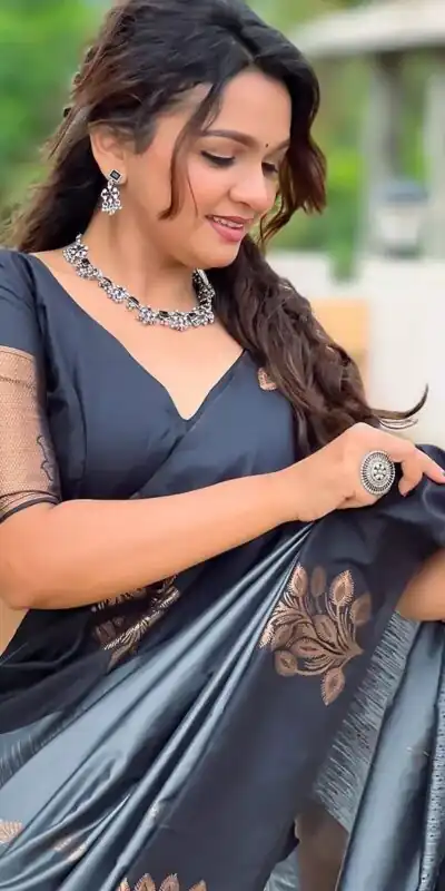 KPR 221 Grey Soft Lichi Silk Saree Perfect for Wedding, Party, Raksha Bandhan, Sangeet, Eid – . Get it for ₹1449. Delivery 4-6 Working Days. | Sarees, Bollywood Sarees, Creative Sarees, Designer Sarees, Embroidered Sarees, Ethnic Saree, Modern Digital sarees, Party Wear Sarees