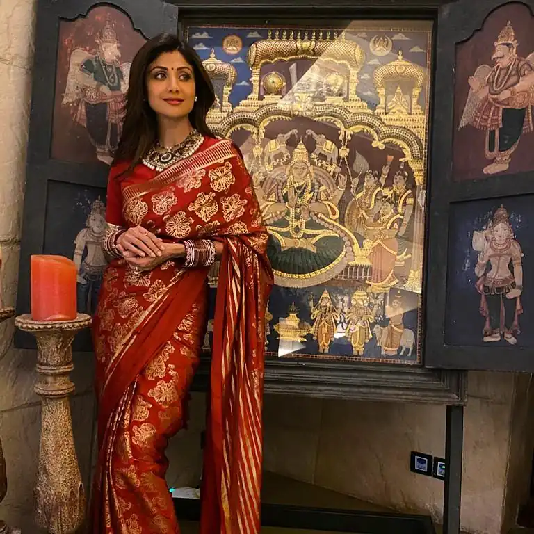 Red Dolla Silk Foil Printed Saree