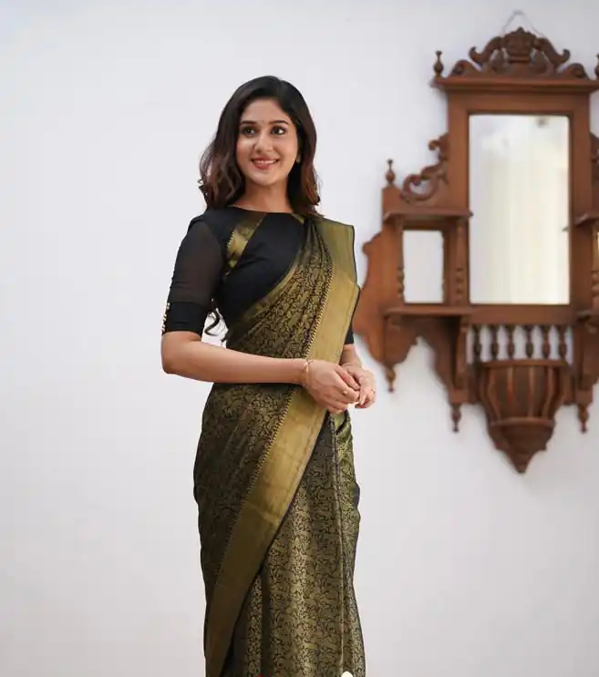 Black Lichi Silk Border Jacquard Work Saree - Image 3