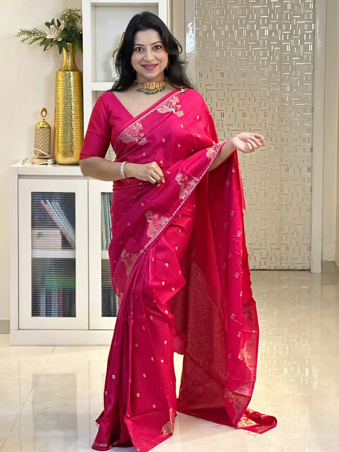 KP 6085 Red Pink Lichi Silk Saree with Lace Border & Lace Work. Special Price ₹1449. Delivery 4-6 Working Days. Shop now. | Sarees, Bollywood Sarees, Creative Sarees, Designer Sarees, Embroidered Sarees, Ethnic Saree, Modern Digital sarees, Party Wear Sarees