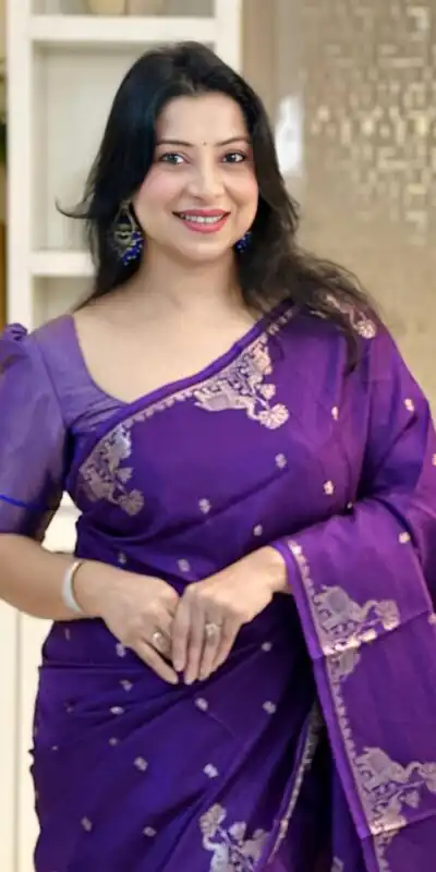 KP 6085 Purple Pink Lichi Silk Saree with Lace Border & Lace Work. Special Price ₹1449. Delivery 4-6 Working Days. Shop now. | Sarees, Bollywood Sarees, Creative Sarees, Designer Sarees, Embroidered Sarees, Ethnic Saree, Modern Digital sarees, Party Wear Sarees