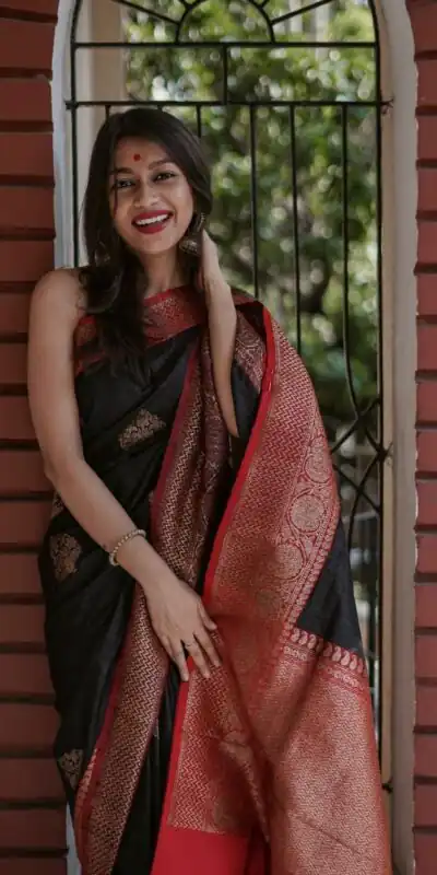 KPR 282 Black Soft Lichi Silk Saree Perfect for Wedding, Party, Reception, Diwali, Ethnic Day – . Affordable Price ₹1449. Delivery 4-6 Working Days. | Sarees, Bollywood Sarees, Creative Sarees, Designer Sarees, Embroidered Sarees, Ethnic Saree, Modern Digital sarees, Party Wear Sarees