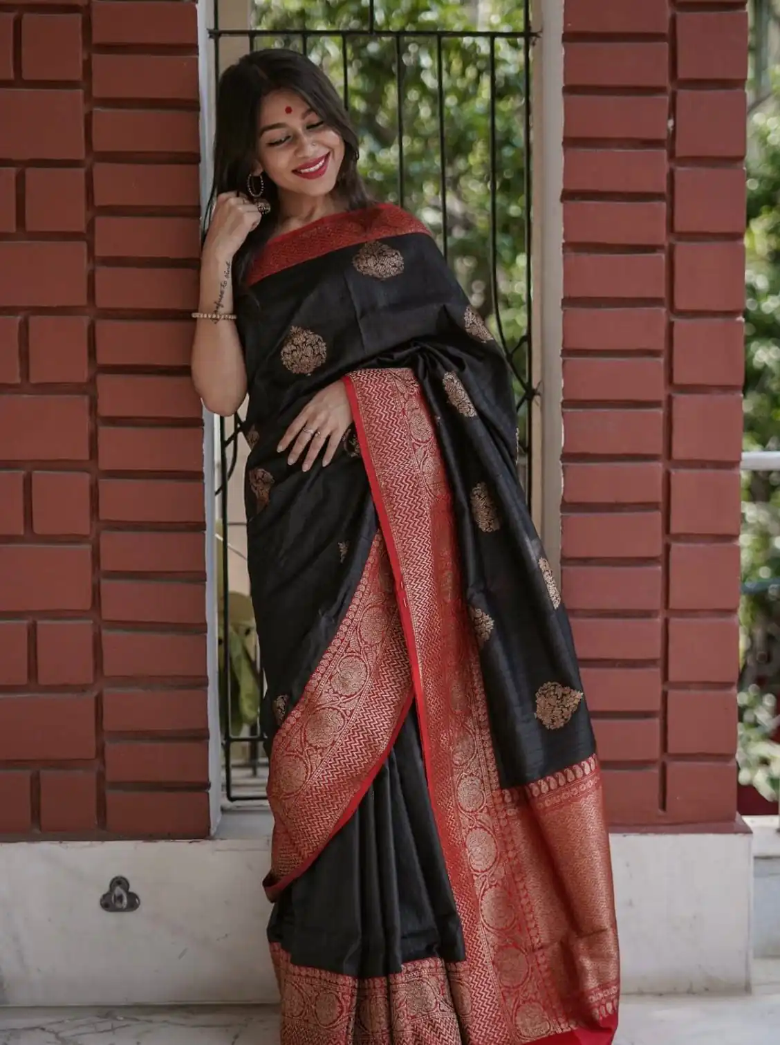 KPR 282 Black Soft Lichi Silk Saree Perfect for Wedding, Party, Reception, Diwali, Ethnic Day – . Affordable Price ₹1449. Delivery 4-6 Working Days. | Sarees, Bollywood Sarees, Creative Sarees, Designer Sarees, Embroidered Sarees, Ethnic Saree, Modern Digital sarees, Party Wear Sarees