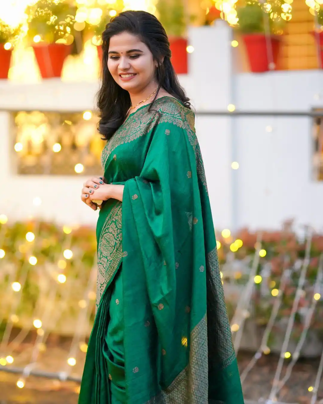 Green Lichi Silk Jacquard Work All Over Saree - Image 2