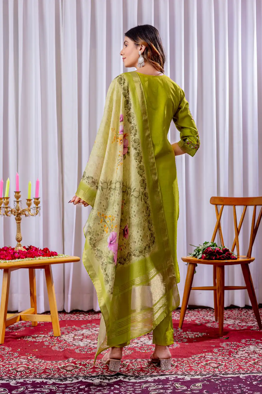 DIVA 111 Green Viscose Silk Salwar Suit with Thread Embroidery Work. Best Price ₹2049. Delivery 4-6 Working Days. Shop now. | Jump Suits, Straight Suits, Salwar suit, Designer Suits, Casual Suits, Creative suits, Palazzo Suits, Party Wear Suits, Patiala Suits