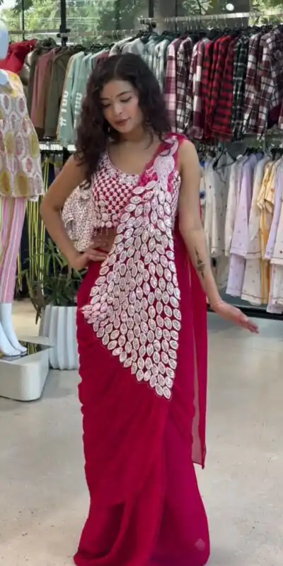 ST 1165 Pink Faux Georgette Saree with Embroidery Work & Sequins Work. Now at just ₹1799. Delivery 4-6 Working Days. Shop now. | Sarees, Bollywood Sarees, Creative Sarees, Designer Sarees, Embroidered Sarees, Ethnic Saree, Modern Digital sarees, Party Wear Sarees