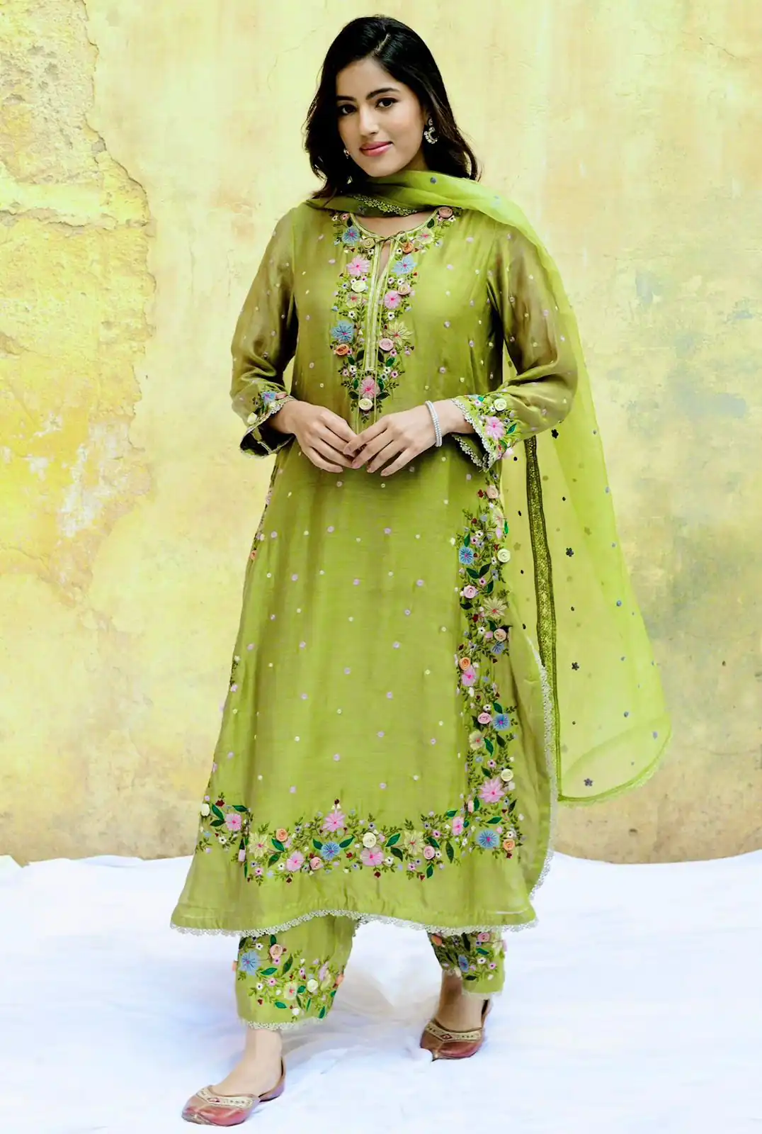 Pista Faux Georgette Embroidery Lace Work Salwar Suit - Image 2