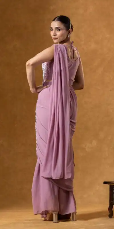 ST 1165 Onion Faux Georgette Saree with Embroidery Work & Sequins Work. Now at just ₹1799. Delivery 4-6 Working Days. Shop now. | Sarees, Bollywood Sarees, Creative Sarees, Designer Sarees, Embroidered Sarees, Ethnic Saree, Modern Digital sarees, Party Wear Sarees