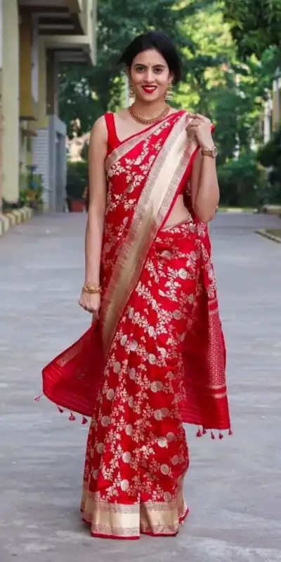 KPR 110 Red Soft Lichi Silk Saree Perfect for Wedding, Party, Reception, Diwali, Ethnic Day – . Affordable Price ₹1299. Delivery 4-6 Working Days. | Sarees, Bollywood Sarees, Creative Sarees, Designer Sarees, Embroidered Sarees, Ethnic Saree, Modern Digital sarees, Party Wear Sarees