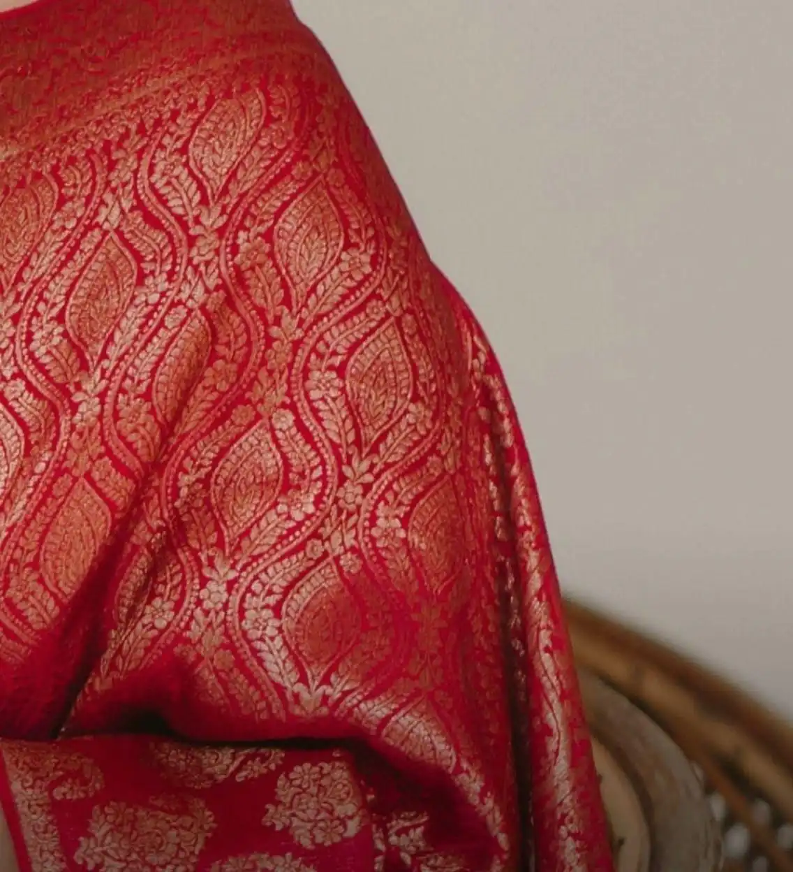 KP 4063 Red Soft Lichi Silk Saree with Lace Work & Lace Border. Affordable Price ₹1349. Delivery 4-6 Working Days. Shop now. | Sarees, Bollywood Sarees, Creative Sarees, Designer Sarees, Embroidered Sarees, Ethnic Saree, Modern Digital sarees, Party Wear Sarees