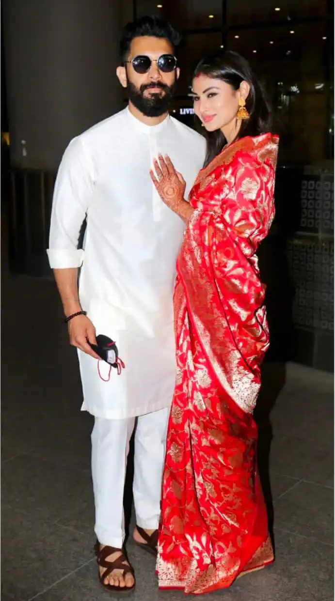 KPR 115 Red Color Soft Lichi Silk Saree with Lace Border & Lace Work. Best Price ₹1399. Delivery 4-6 Working Days. Shop now. | Sarees, Bollywood Sarees, Creative Sarees, Designer Sarees, Embroidered Sarees, Ethnic Saree, Modern Digital sarees, Party Wear Sarees