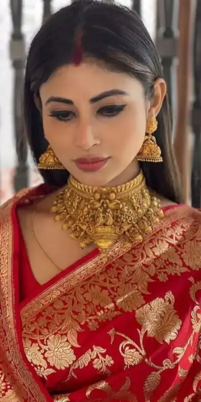 KPR 115 Red Color Soft Lichi Silk Saree with Lace Border & Lace Work. Best Price ₹1399. Delivery 4-6 Working Days. Shop now. | Sarees, Bollywood Sarees, Creative Sarees, Designer Sarees, Embroidered Sarees, Ethnic Saree, Modern Digital sarees, Party Wear Sarees