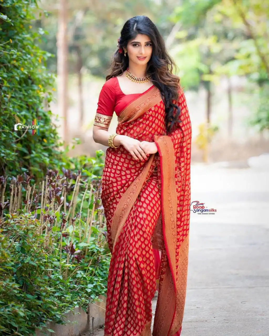 Red Soft Lichi Silk Jacquard Work Saree - Image 8