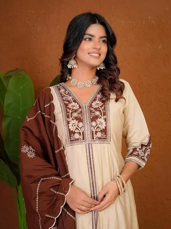 Shiny Cream Roman Silk Thread Work Salwar Suit - Image 2