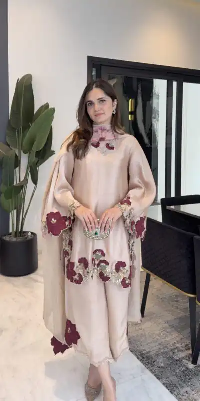 Alternative view of Shiny Light Pink Roman Glass Embroidery Work Salwar Suit