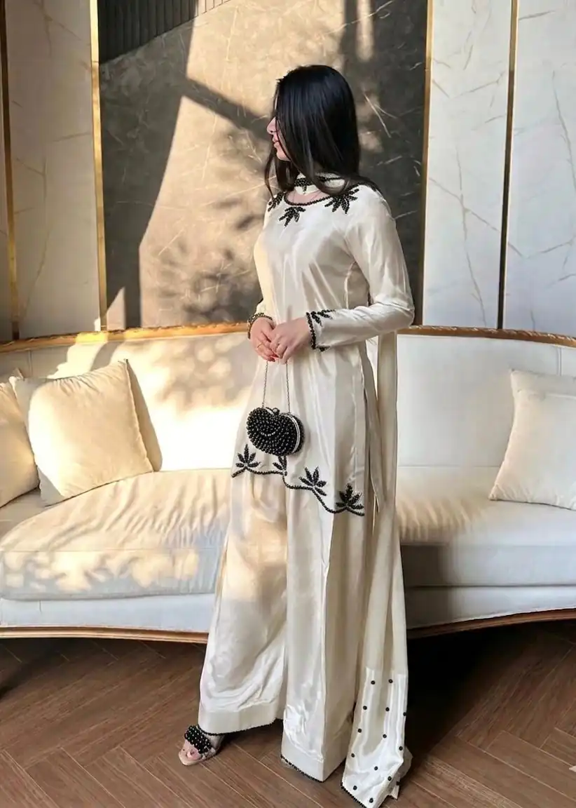 Super Off White Natural Crep Embroidery Work Salwar Suit