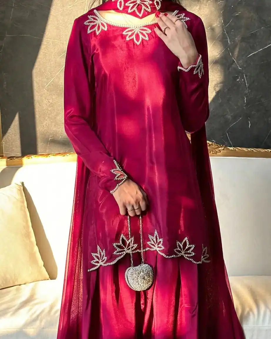 Super Pink Natural Crep Embroidery Work Salwar Suit - Image 3