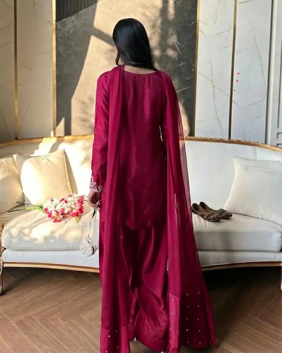 Super Pink Natural Crep Embroidery Work Salwar Suit - Image 5