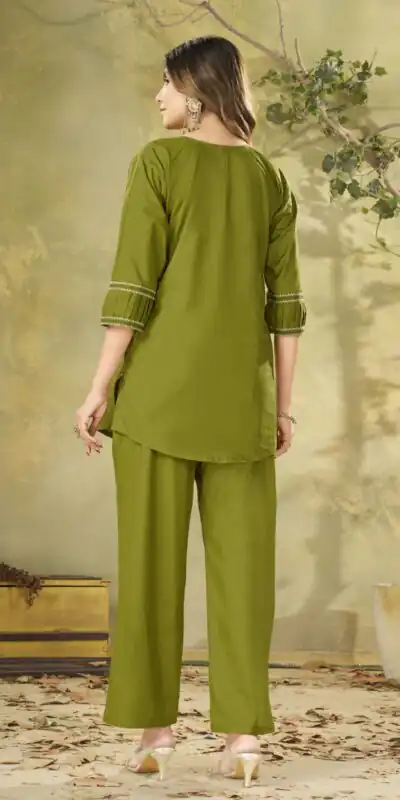 DIVA 162 Green Color Cotton Kurti with Printed Designer Work. Exclusive Offer ₹1749. Delivery 4-6 Working Days. Online Shop now. | Kurti, Bollywood Kurti, Creative Kurtis, Designer Kurti, Party Wear Kurti, Selfie Kurti