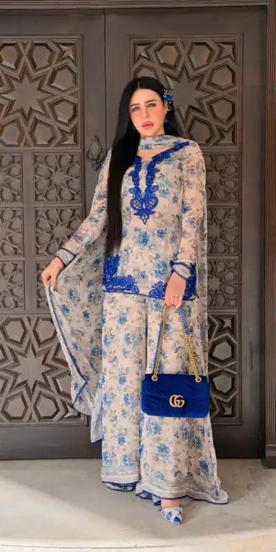 SRK 5352 Cream Faux Georgette Salwar Suit with Designer Work. Affordable Price ₹2049. Delivery 4-6 Working Days. Shop now. | Jump Suits, Salwar suit, Designer Suits, Casual Suits, Creative suits, Palazzo Suits, Party Wear Suits, Patiala Suits, Straight Suits