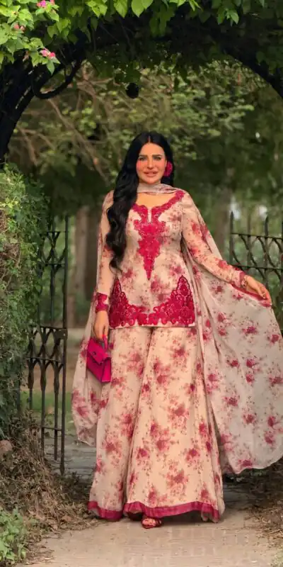 SRK 5352 Red Color Faux Georgette Salwar Suit with Designer Work. Affordable Price ₹2049. Delivery 4-6 Working Days. Shop now. | Jump Suits, Salwar suit, Designer Suits, Casual Suits, Creative suits, Palazzo Suits, Party Wear Suits, Patiala Suits, Straight Suits