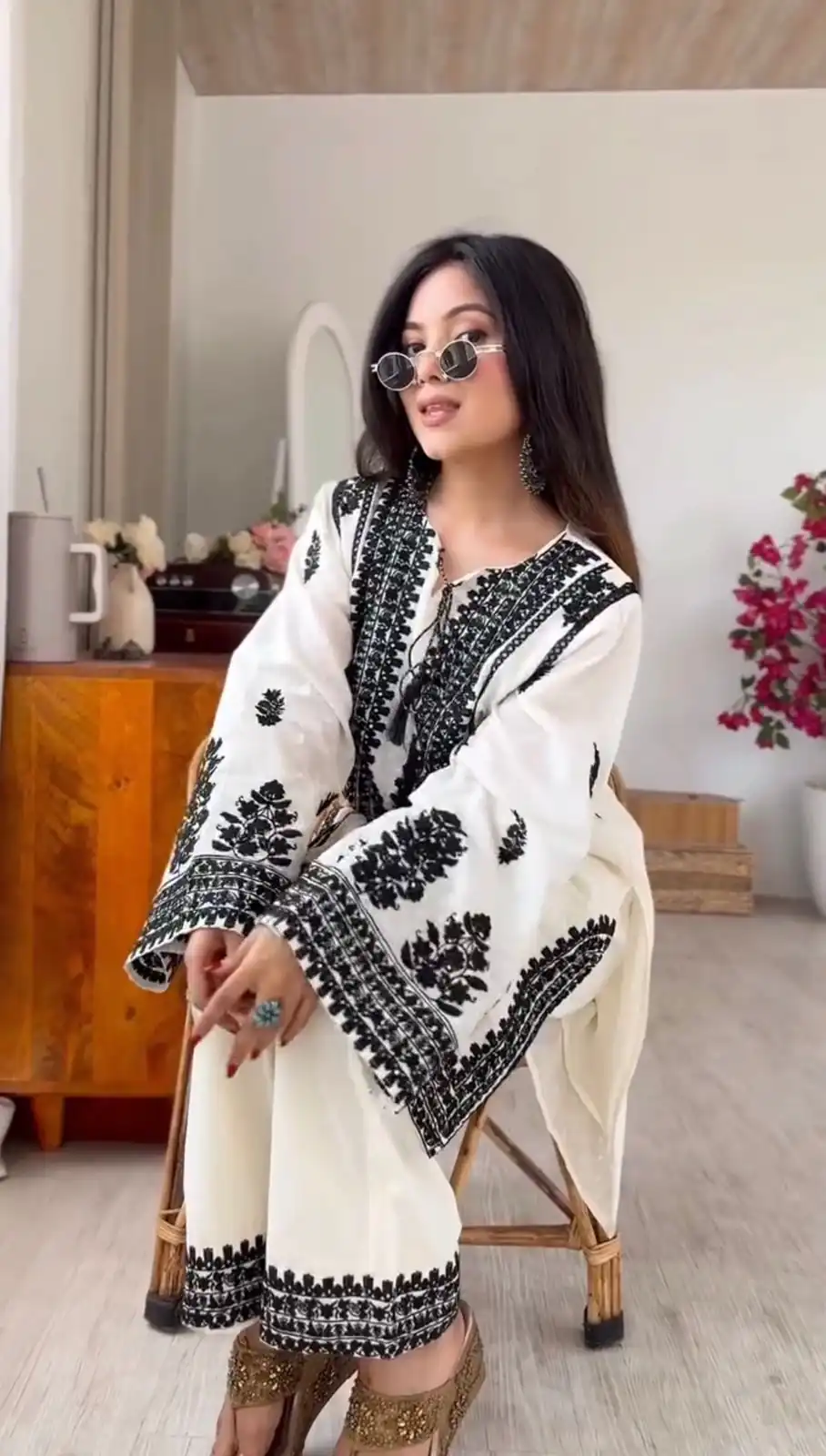 SRK 5349 White Rayon Butti Silk Salwar Suit with Embroidery Work. Special Price ₹1899. Delivery 4-6 Working Days. Shop now. | Jump Suits, Salwar suit, Designer Suits, Casual Suits, Creative suits, Palazzo Suits, Party Wear Suits, Patiala Suits, Straight Suits