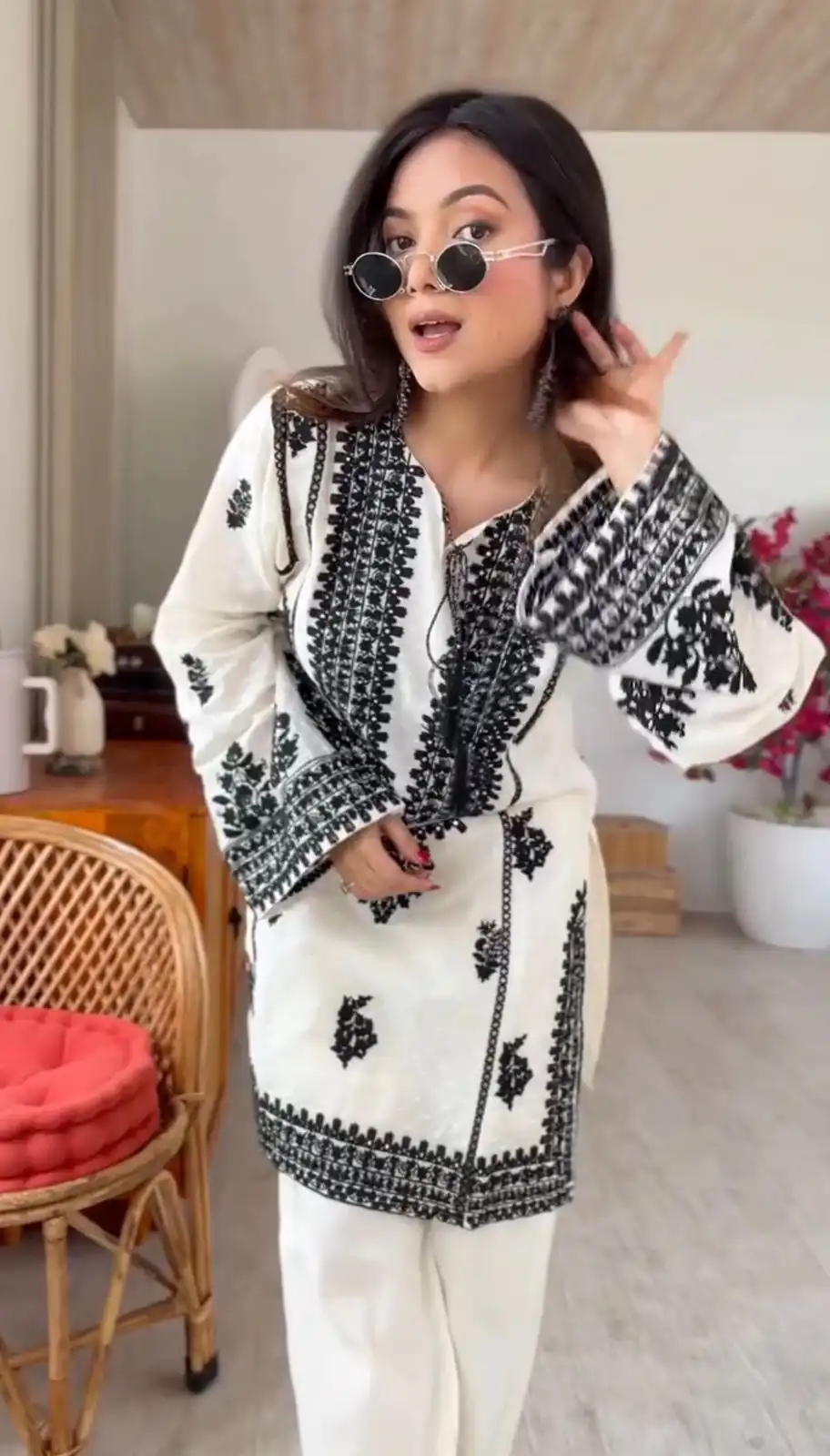 SRK 5349 White Rayon Butti Silk Salwar Suit with Embroidery Work. Special Price ₹1899. Delivery 4-6 Working Days. Shop now. | Jump Suits, Salwar suit, Designer Suits, Casual Suits, Creative suits, Palazzo Suits, Party Wear Suits, Patiala Suits, Straight Suits