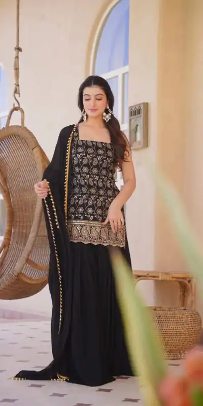MD 3093 Black Blooming Faux Georgette Salwar Suit Perfect for Wedding, Party, Makar Sankranti, Baby Shower, Traditional Day – . Special Price ₹2149. Deliv | Jump Suits, Salwar suit, Designer Suits, Casual Suits, Creative suits, Palazzo Suits, Party Wear Suits, Patiala Suits, Straight Suits