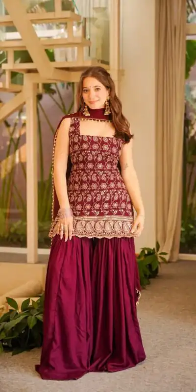 MD 3093 Red Blooming Faux Georgette Salwar Suit Perfect for Wedding, Party, Makar Sankranti, Baby Shower, Traditional Day – . Special Price ₹2149. Deliv | Jump Suits, Salwar suit, Designer Suits, Casual Suits, Creative suits, Palazzo Suits, Party Wear Suits, Patiala Suits, Straight Suits