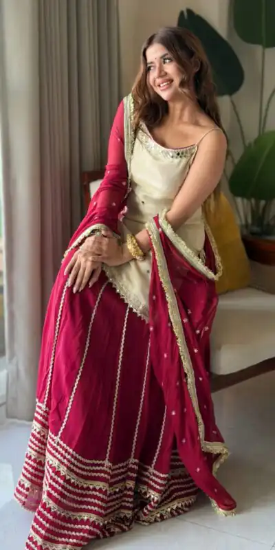 Alternative view of Pretty Maroon Fendy Silk Real Mirror Work Lehenga Choli