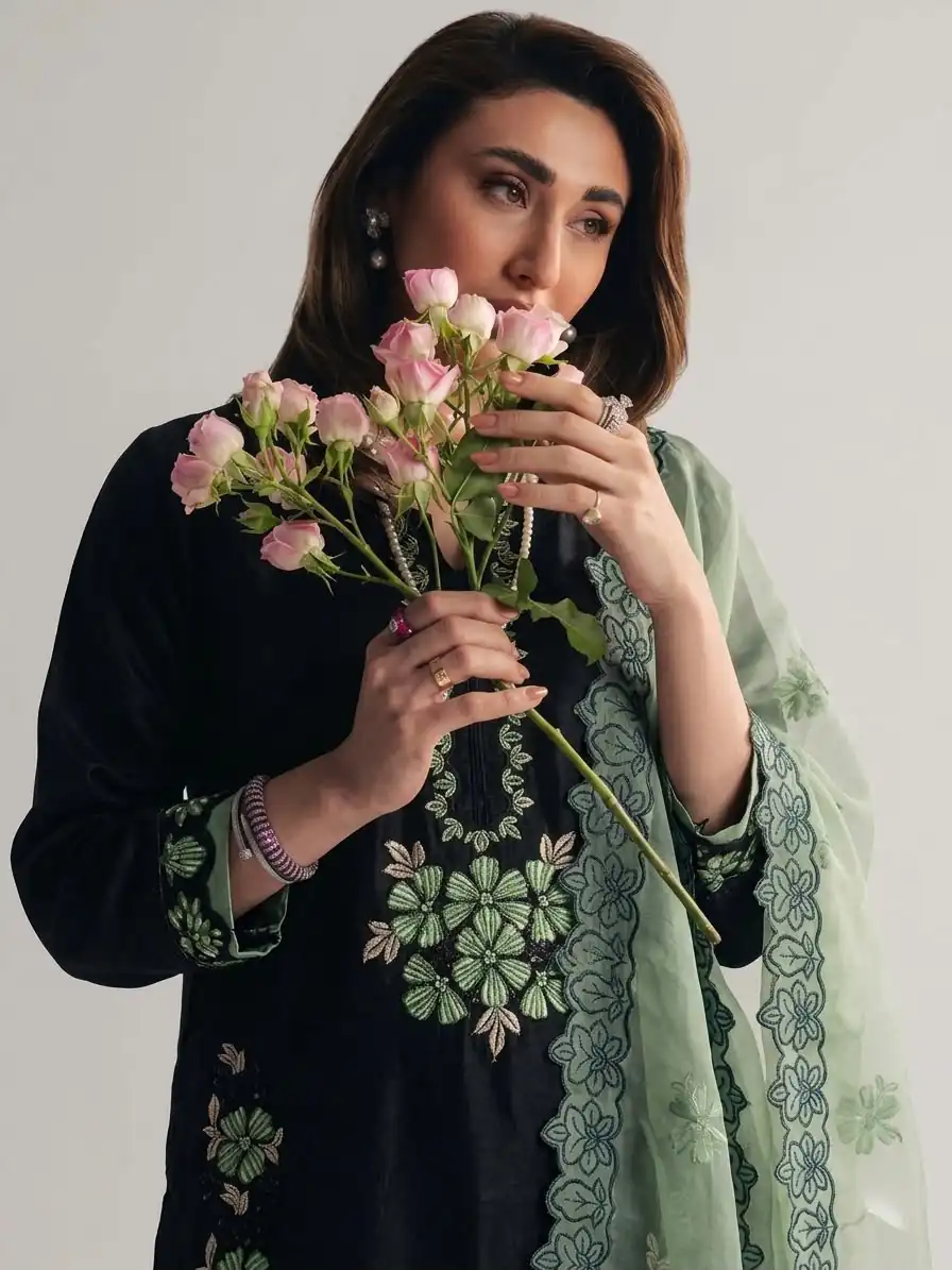 Shiny Pista Roman Glass Embroidery Work Salwar Suit - Image 8