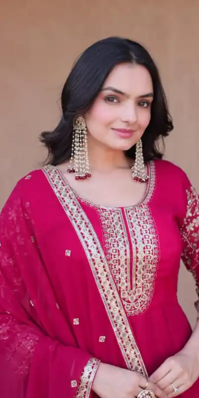 Alternative view of Simple Pink Faux Blooming Embroidery Zari Work Gown