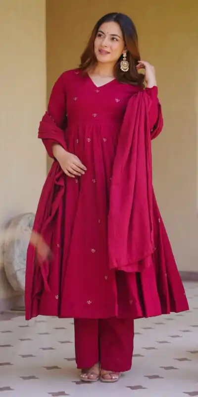 PNF 1292 Pink erfect for Wedding, Party, Temple Visit, Makar Sankranti, Housewarming – Affordable Price ₹2399. Delivery 4-6 Work | Anarkali Suits, Bollywood Anarkali, Creative-Anarkali, Designer Anarkali, Embroidered Anarkali, Party Wear Anarkali, Salwar suit