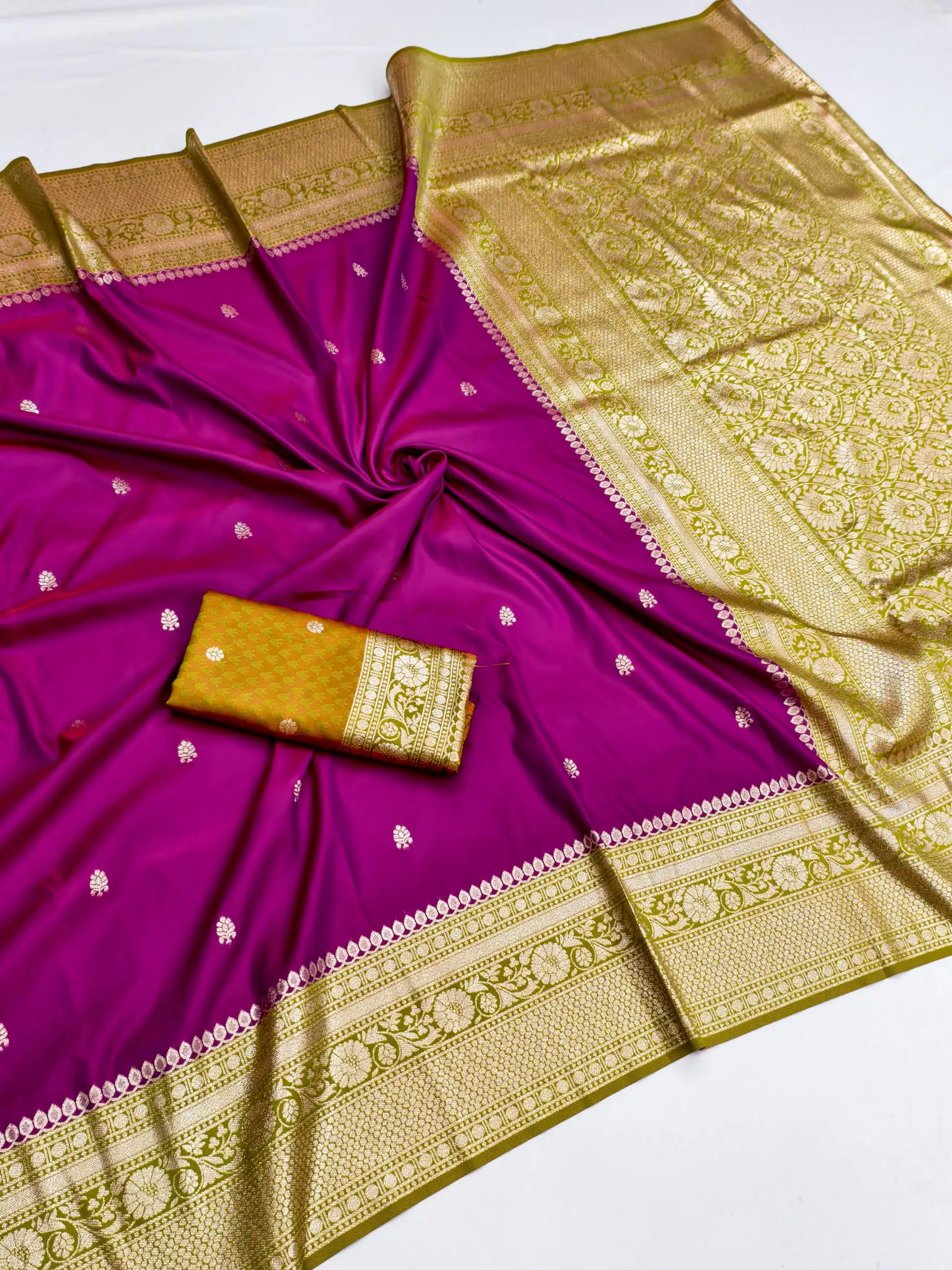 MB 6079 Pink Soft Banarasi Silk Saree with Zari Work & Moti Work. Introductory Price ₹1949. Delivery 4-6 Working Days. Shop now. | Sarees, Bollywood Sarees, Creative Sarees, Designer Sarees, Embroidered Sarees, Ethnic Saree, Modern Digital sarees, Party Wear Sarees
