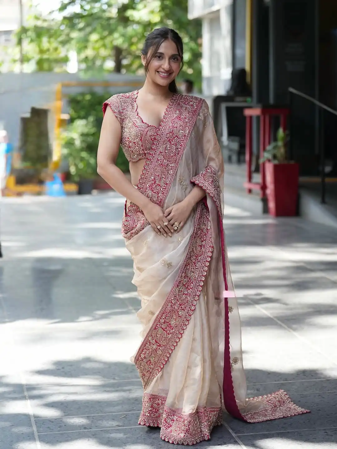 KD 631 Cream Cream Glass Organza Silk Saree Perfect for Wedding, Party, Holi, Haldi, Pooja – . Now at just ₹2099. Delivery 4-6 Working Days. Shop now. | Sarees, Bollywood Sarees, Creative Sarees, Designer Sarees, Embroidered Sarees, Ethnic Saree, Modern Digital sarees, Party Wear Sarees