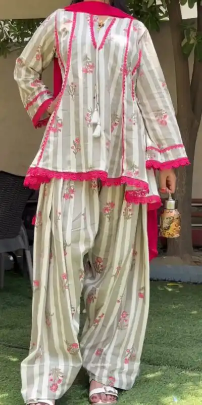 SRK 5359 Grey in Grey Natural Crep Lace Work & Digital Print Salwar Suit . Exclusive Offer ₹1899. Delivery 4-6 Working Days. Shop now. | Jump Suits, Salwar suit, Designer Suits, Casual Suits, Creative suits, Palazzo Suits, Party Wear Suits, Patiala Suits, Straight Suits