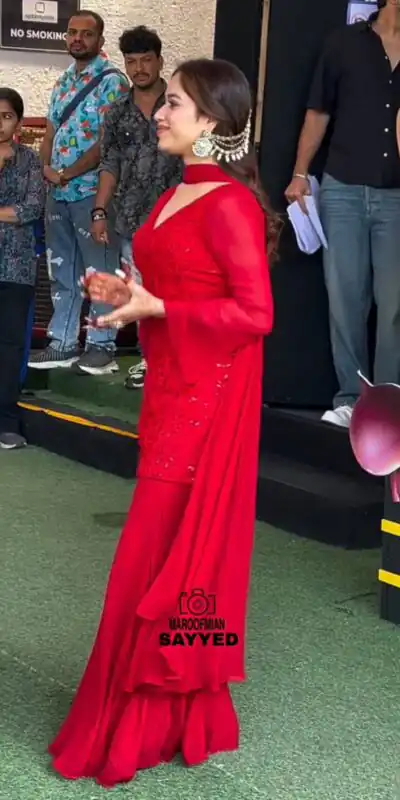 VLM 329 Red Faux Georgette Salwar Suit erfect for Wedding, Party, Mehendi, Pongal, Reception – . Available at ₹1999 only. Delivery 4-6 Working Days | Jump Suits, Salwar suit, Designer Suits, Casual Suits, Creative suits, Palazzo Suits, Party Wear Suits, Patiala Suits, Straight Suits