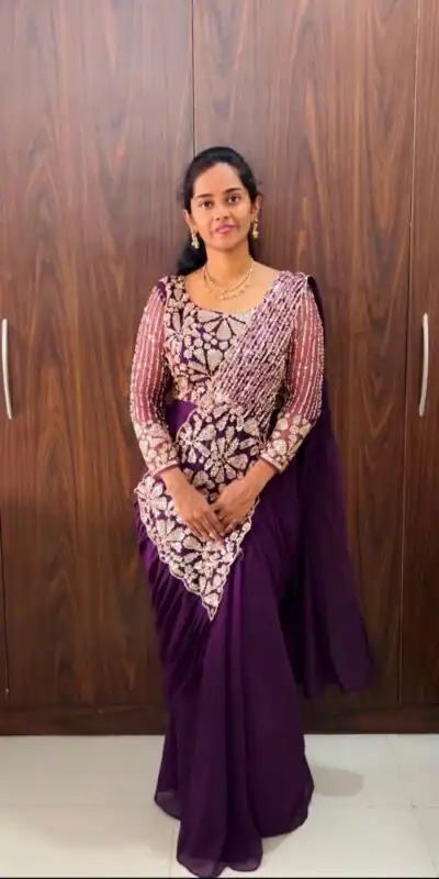 ST 1201 Wine in Faux Georgette Zari Work & Embroidery Work Saree. Special Price ₹1899. Delivery 4-6 Working Days. Shop now. | Sarees, Bollywood Sarees, Creative Sarees, Designer Sarees, Embroidered Sarees, Ethnic Saree, Modern Digital sarees, Party Wear Sarees