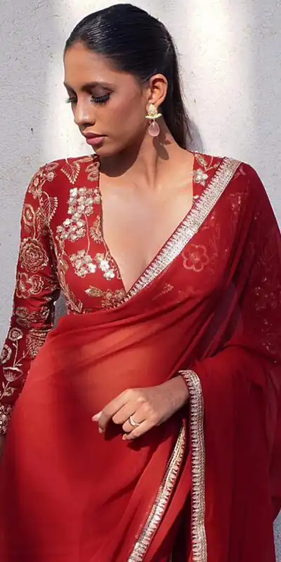 JR 646 Red Georgette Saree Perfect for Wedding, Party, Traditional Day, Housewarming, Pongal – . Exclusive Offer ₹1699. Delivery 4-6 Working Days. Shop | Sarees, Bollywood Sarees, Creative Sarees, Designer Sarees, Embroidered Sarees, Ethnic Saree, Modern Digital sarees, Party Wear Sarees