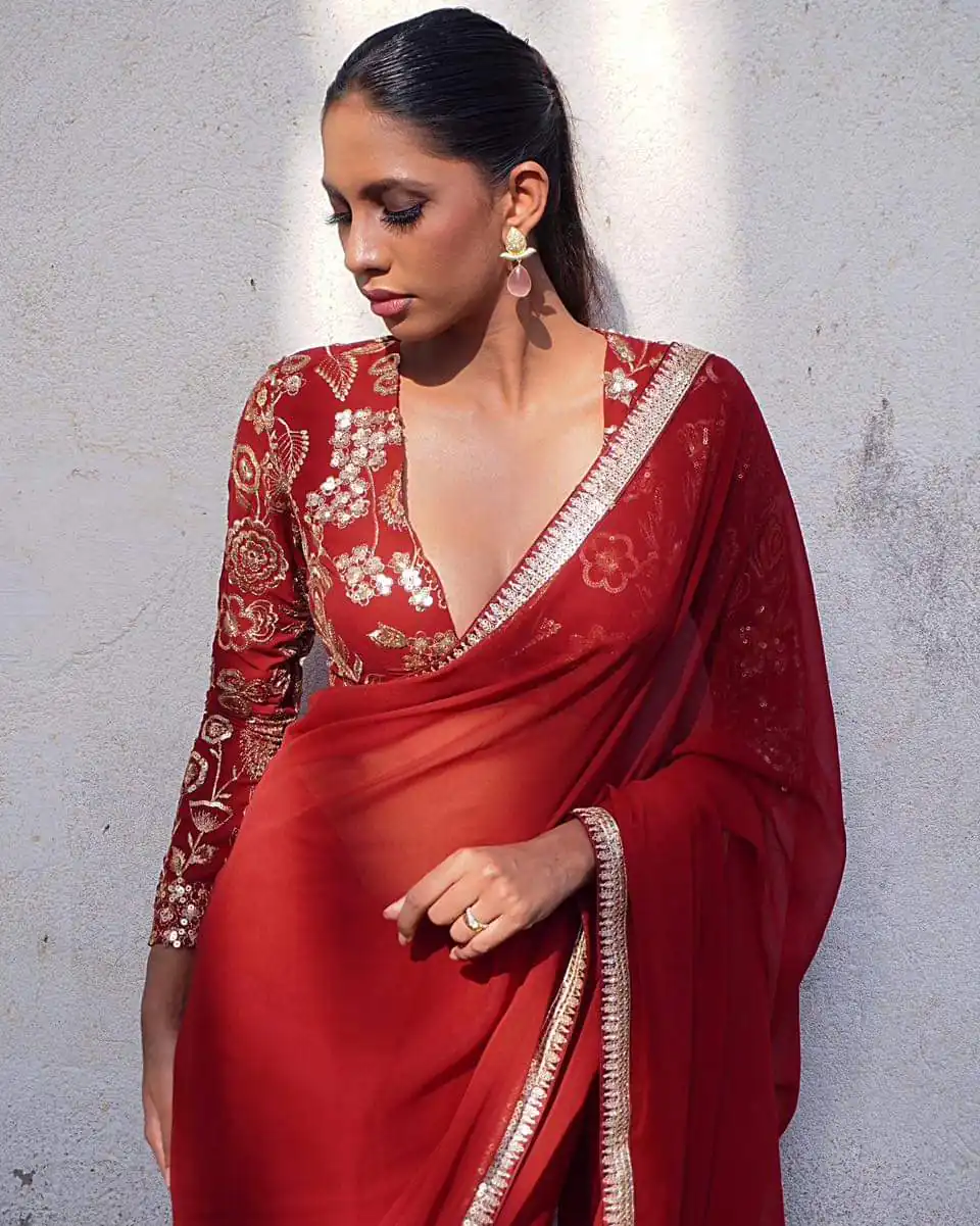 JR 646 Red Georgette Saree Perfect for Wedding, Party, Traditional Day, Housewarming, Pongal – . Exclusive Offer ₹1699. Delivery 4-6 Working Days. Shop | Sarees, Bollywood Sarees, Creative Sarees, Designer Sarees, Embroidered Sarees, Ethnic Saree, Modern Digital sarees, Party Wear Sarees