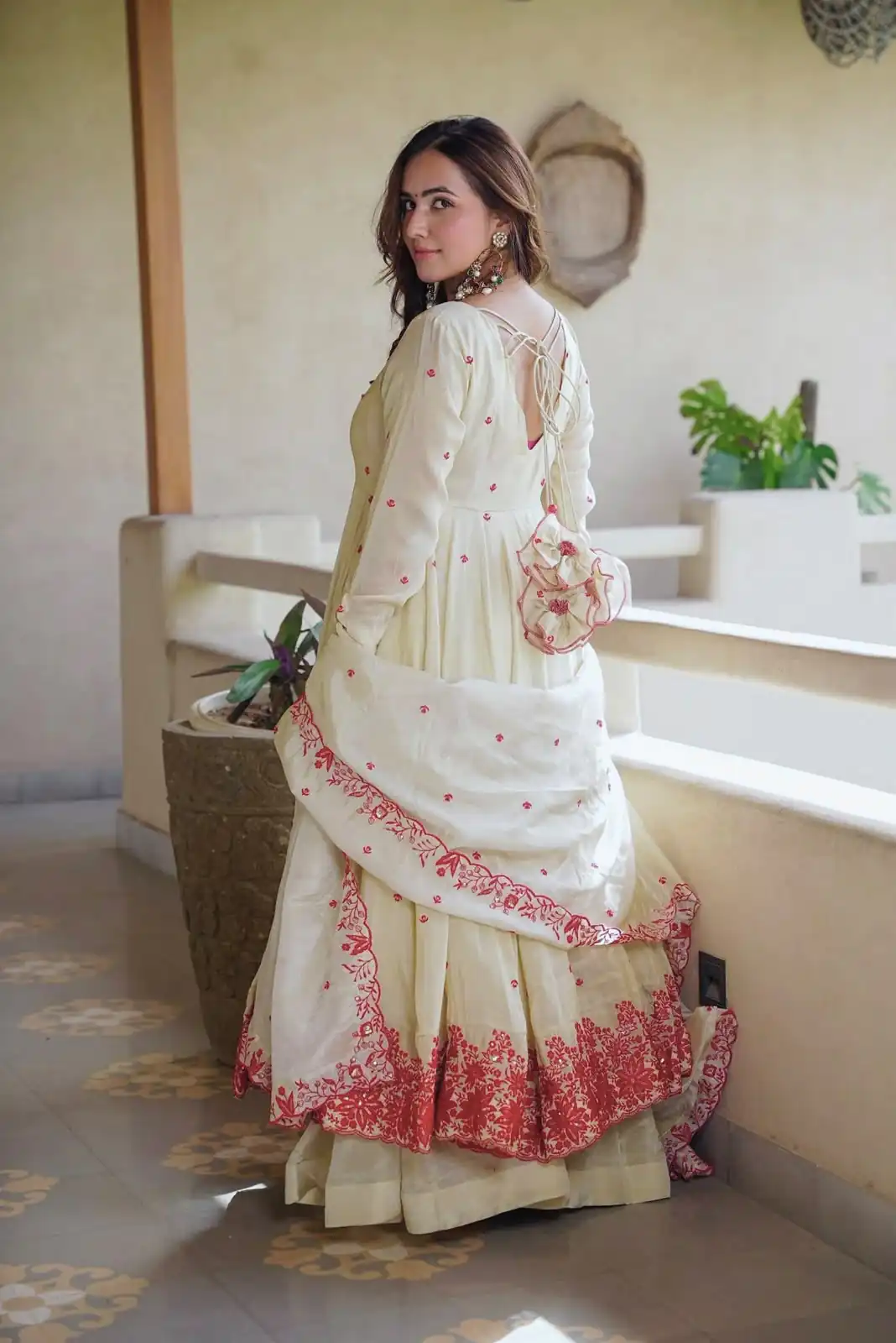 SRK 5360 Off White Dimond Silk Salwar Suit Perfect for Wedding, Party, Cultural Events, Traditional Day, Durga Puja –Affordable Price ₹2449/-. Delivery | Jump Suits, Salwar suit, Designer Suits, Casual Suits, Creative suits, Palazzo Suits, Party Wear Suits, Patiala Suits, Straight Suits