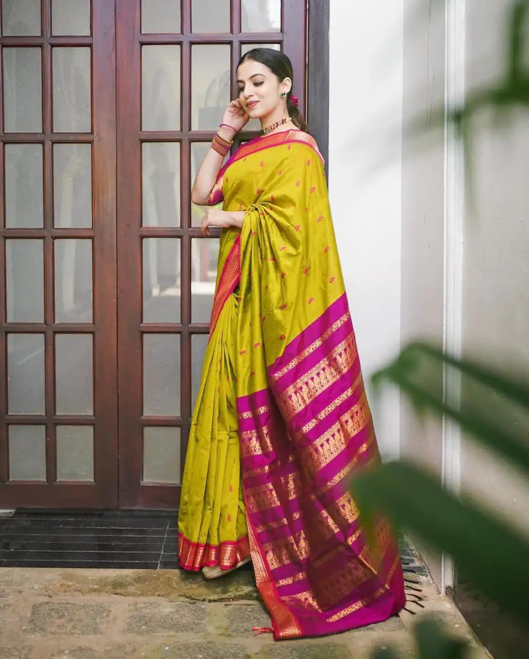 KP 6092 Mastered Soft Lichi Silk Cloth Saree Perfect for Wedding, Party, Family Gatherings, Sangeet, Festive Deal ₹1449. Delivery 4-6 Working Days | Sarees, Bollywood Sarees, Creative Sarees, Designer Sarees, Embroidered Sarees, Ethnic Saree, Modern Digital sarees, Party Wear Sarees