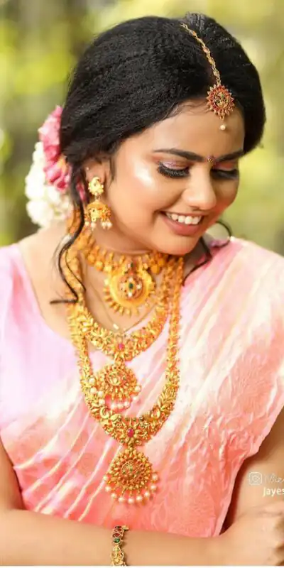 KPR 061 peach Soft Lichi Silk Saree with Lace Work & Lace Border. Introductory Price ₹1349. Delivery 4-6 Working Days. Shop now. | Sarees, Bollywood Sarees, Creative Sarees, Designer Sarees, Embroidered Sarees, Ethnic Saree, Modern Digital sarees, Party Wear Sarees