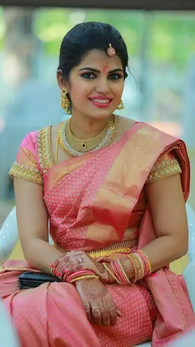 KP 2098 Peach Soft Lichi Silk Cloth Saree Perfect for Wedding, Party, Family Gatherings, Sangeet, Ethnic Day – . Festive Deal ₹1349. Delivery 4-6 Workin | Sarees, Bollywood Sarees, Creative Sarees, Designer Sarees, Embroidered Sarees, Ethnic Saree, Modern Digital sarees, Party Wear Sarees